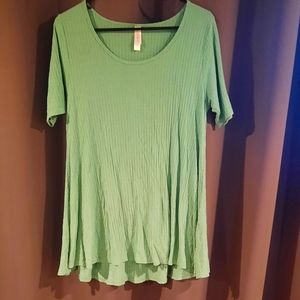 Comfy LuLaRoe Shirt